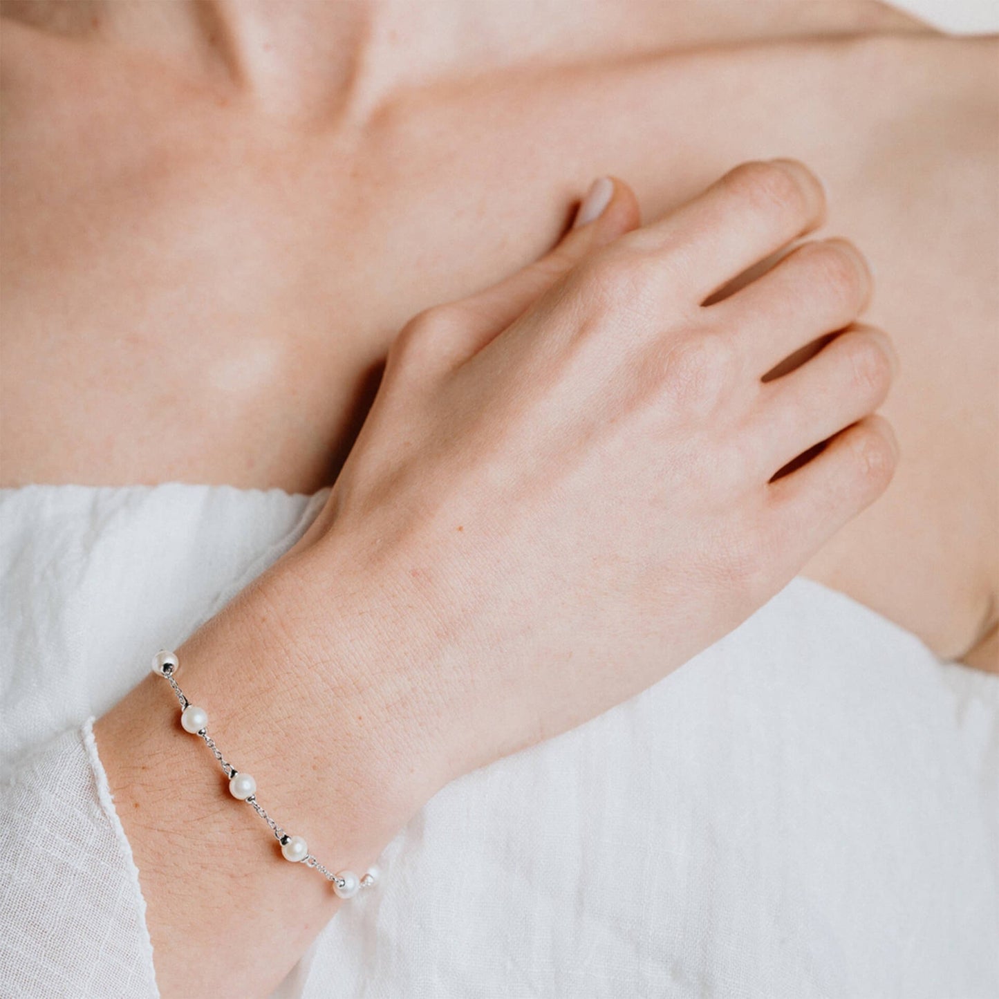 DF Shell Pearl Bobble Bracelet