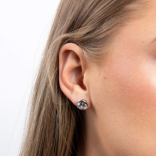 E5621 ZIRC Rub Over 3.00ct Soltir Earrings