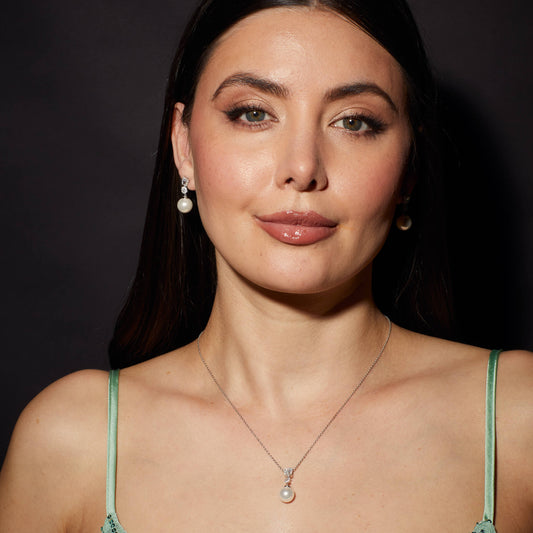 DF Vintage Style Pearl Drop Pendant