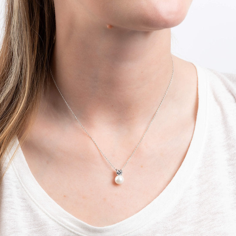 DF Round Shell Pearl and CZ Solitaire Pendant