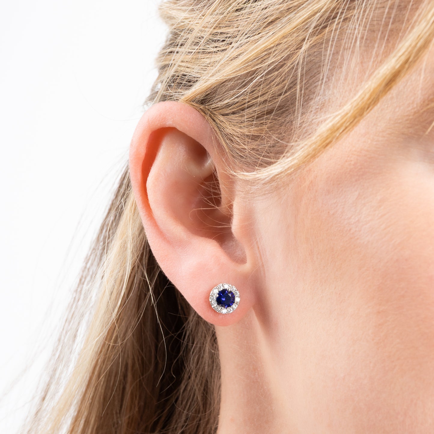 E5598 DF ZIRCONIA BLUE Rnd Clustr Earrings