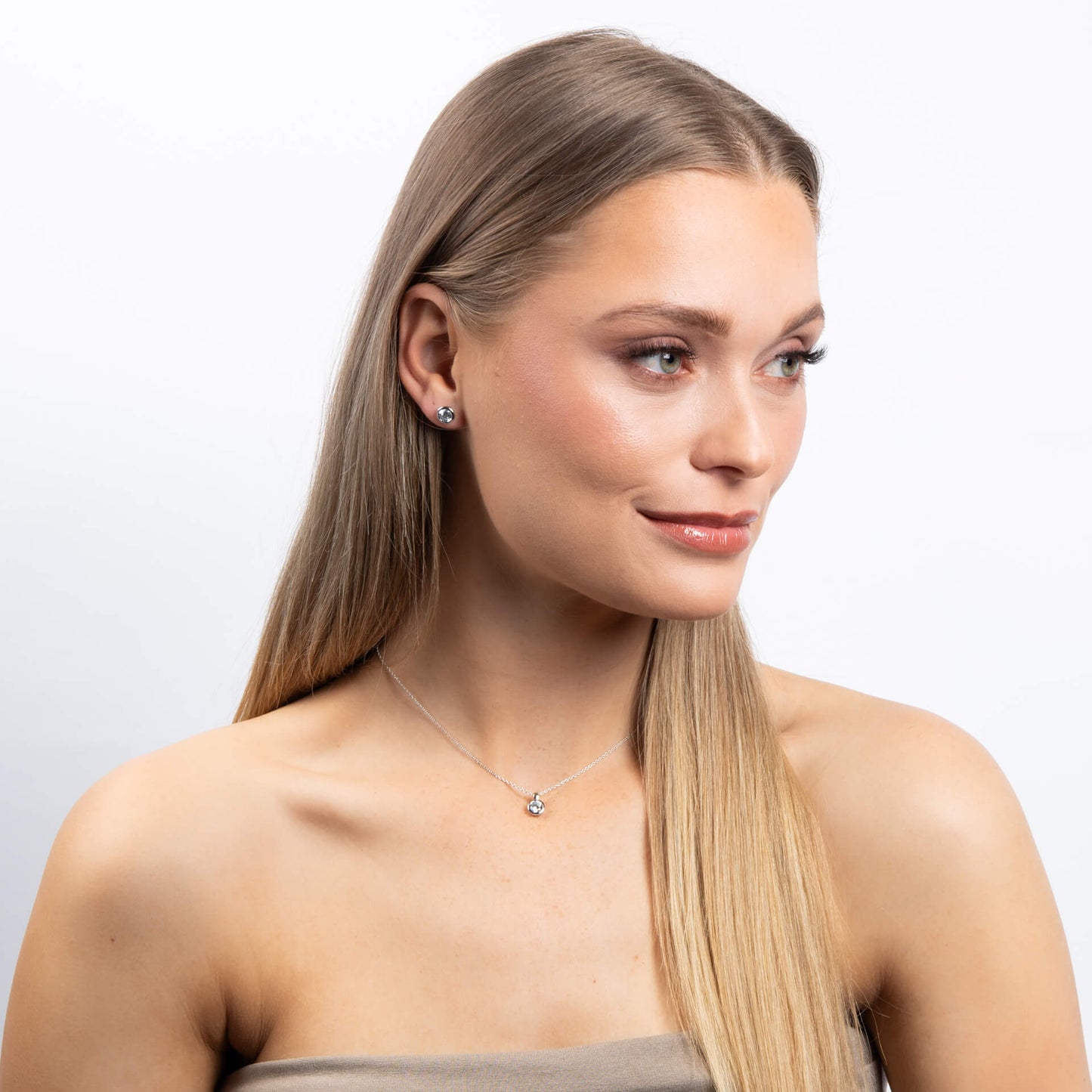 E5619 ZIRC Rub Over 1.50ct Soltir Earrings