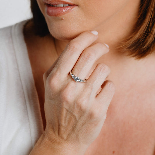 R3624 16 DF ZIRC Triple Stone Ring